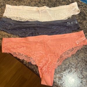 Marilyn Monroe 3 pack! Size Large , cream, dk. blue & coral lace cheeky panties
